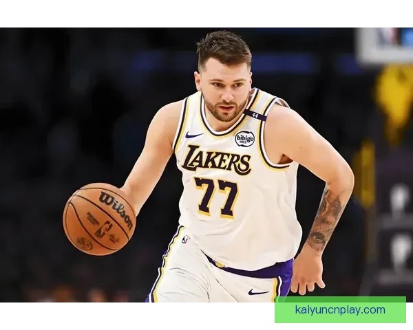 东契奇荣膺生涯第七次月最佳场均37+8+7表现出色 获防守提名